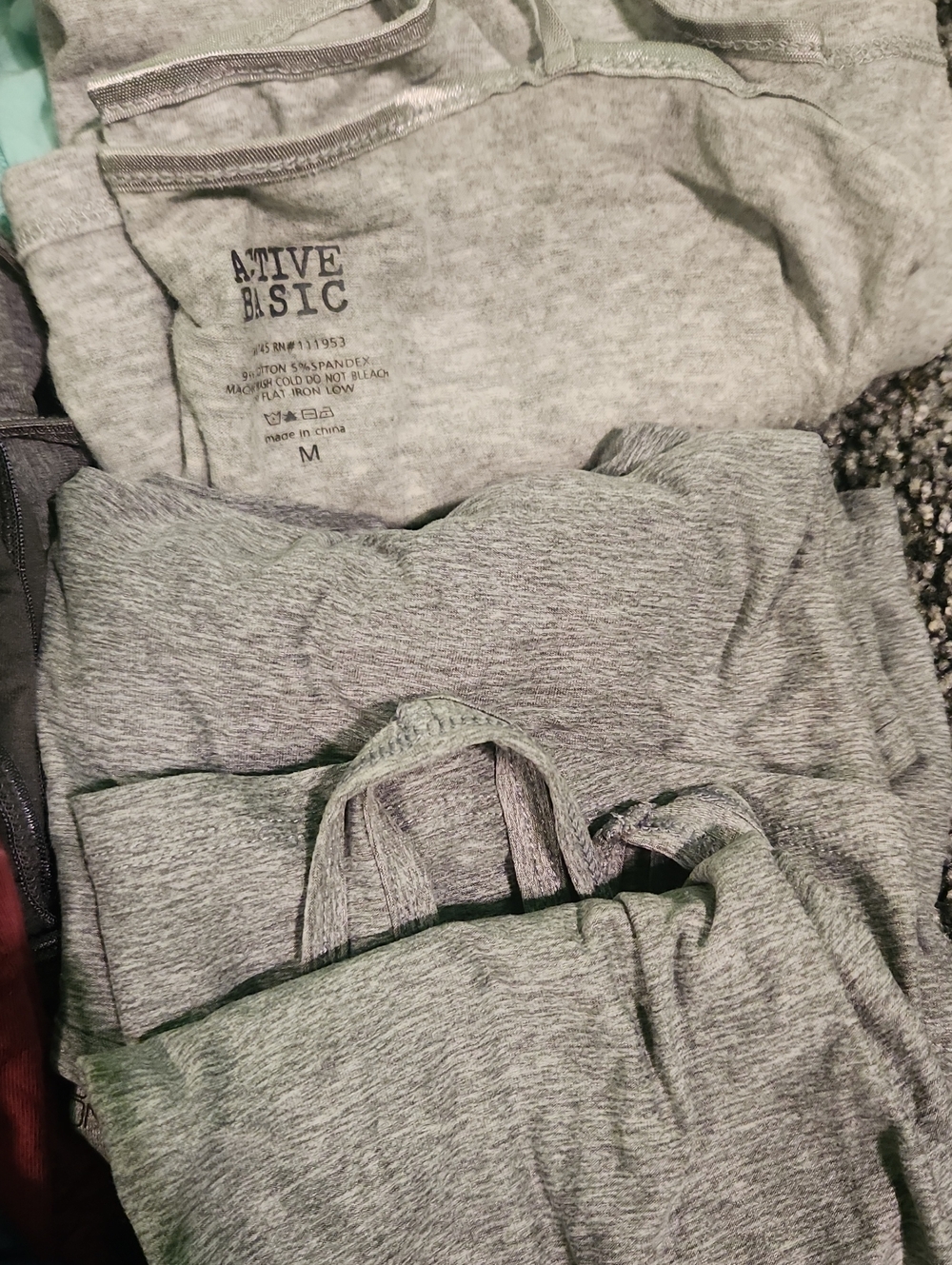 19 Tank Tops Lot - Picture 4 of 15
